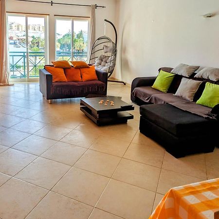 Two Bedroom Apartment - 110M2, Ac, Terrace, Wi-Fi Lagos Esterno foto