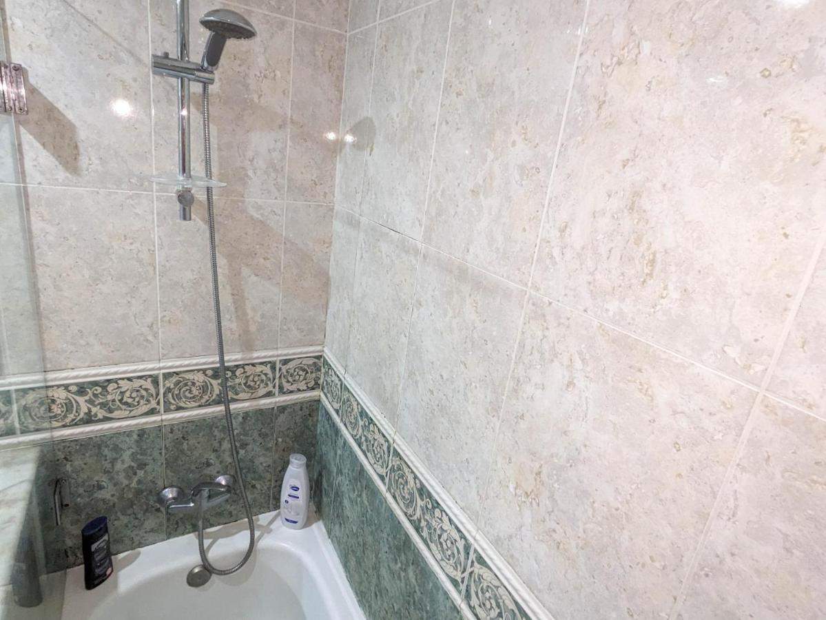 Two Bedroom Apartment - 110M2, Ac, Terrace, Wi-Fi Lagos Esterno foto