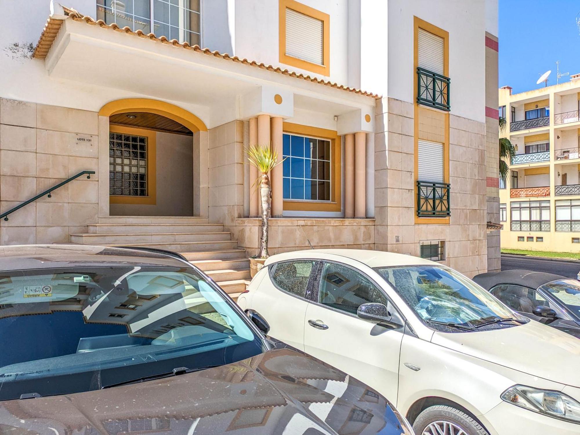 Two Bedroom Apartment - 110M2, Ac, Terrace, Wi-Fi Lagos Esterno foto