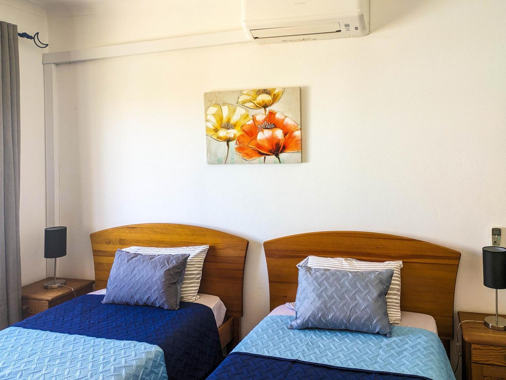 Two Bedroom Apartment - 110M2, Ac, Terrace, Wi-Fi Lagos Esterno foto