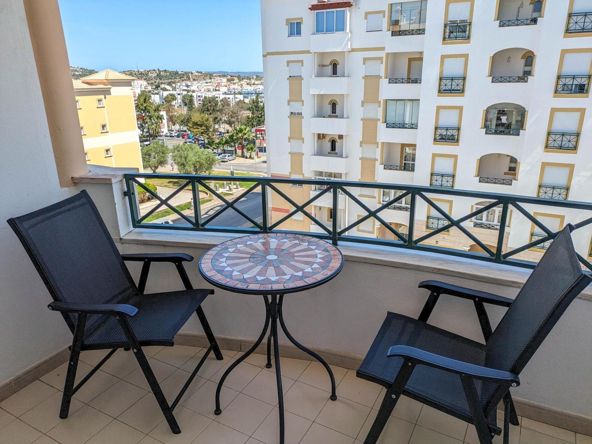Two Bedroom Apartment - 110M2, Ac, Terrace, Wi-Fi Lagos Esterno foto